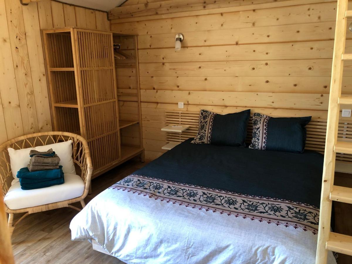 Bed and Breakfast La Petite Ferme De Pouillon - Parc Animalier - Aire De Loisirs Esterno foto